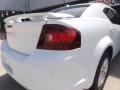 New Bright White - Avenger SE V6 Photo No. 14