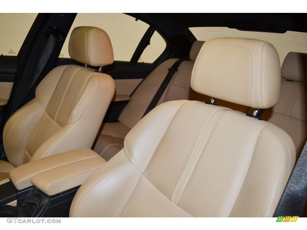 Bamboo Beige Novillo Interior 2010 BMW M3 Sedan Photo #82592902