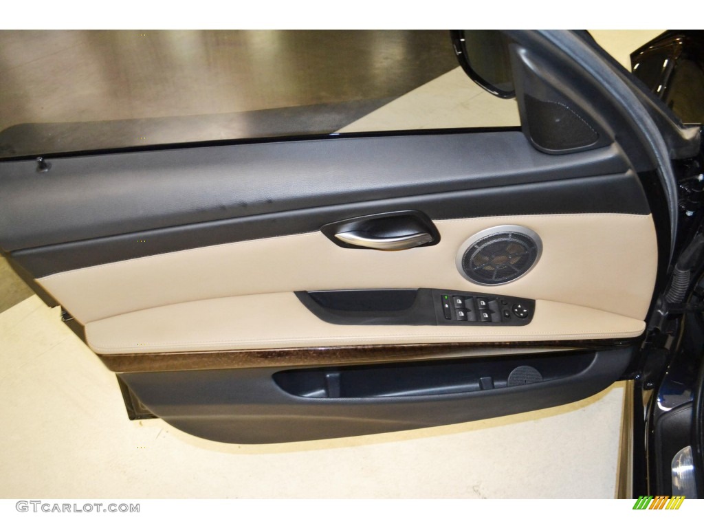 2010 BMW M3 Sedan Door Panel Photos