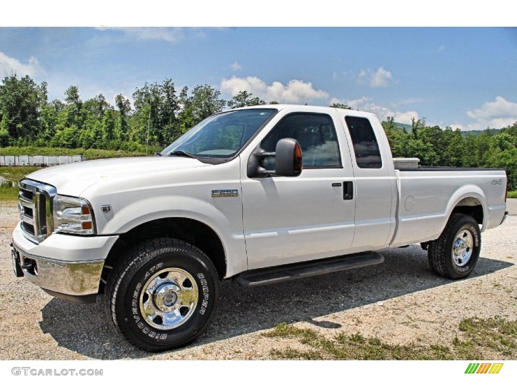 Oxford White 2005 Ford F250 Super Duty XLT SuperCab 4x4 Exterior Photo #82593577