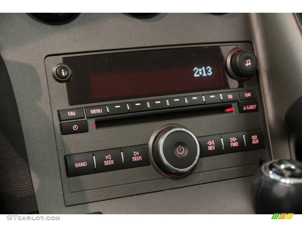 2008 Pontiac Solstice Roadster Controls Photo #82595239