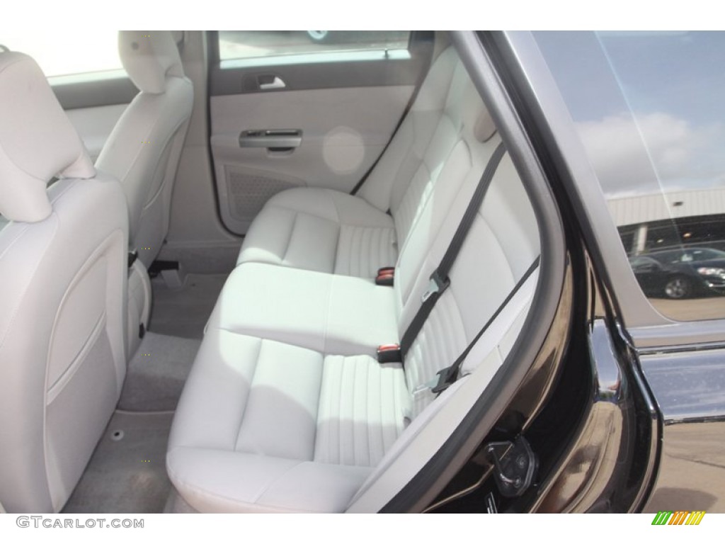 2008 Volvo V50 2.4i Rear Seat Photos