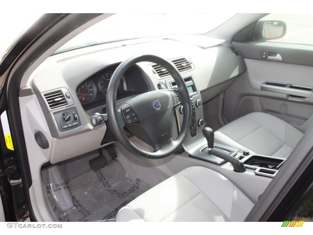 Dark Beige/Quartz Interior 2008 Volvo V50 2.4i Photo #82595956