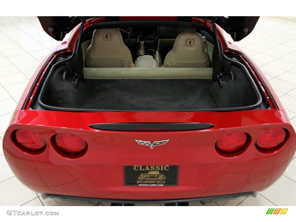 2005 Corvette Coupe - Magnetic Red Metallic / Cashmere photo #29