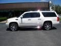 White Diamond - Escalade ESV AWD Photo No. 2