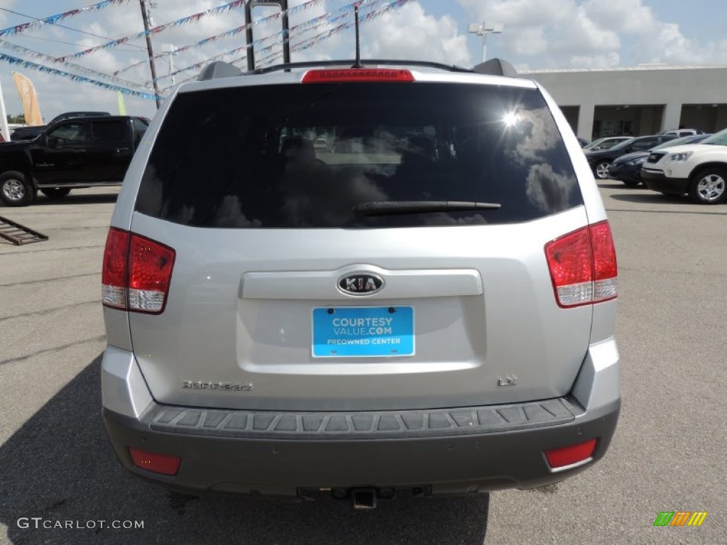 2009 Borrego LX V6 - Bright Silver / Black photo #3