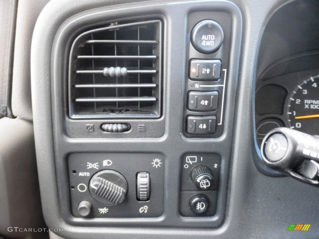 2003 Suburban 1500 LT 4x4 - Indigo Blue Metallic / Gray/Dark Charcoal photo #14
