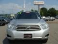 2010 Classic Silver Metallic Toyota Highlander V6 4WD  photo #2