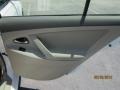 Super White - Camry LE Photo No. 17