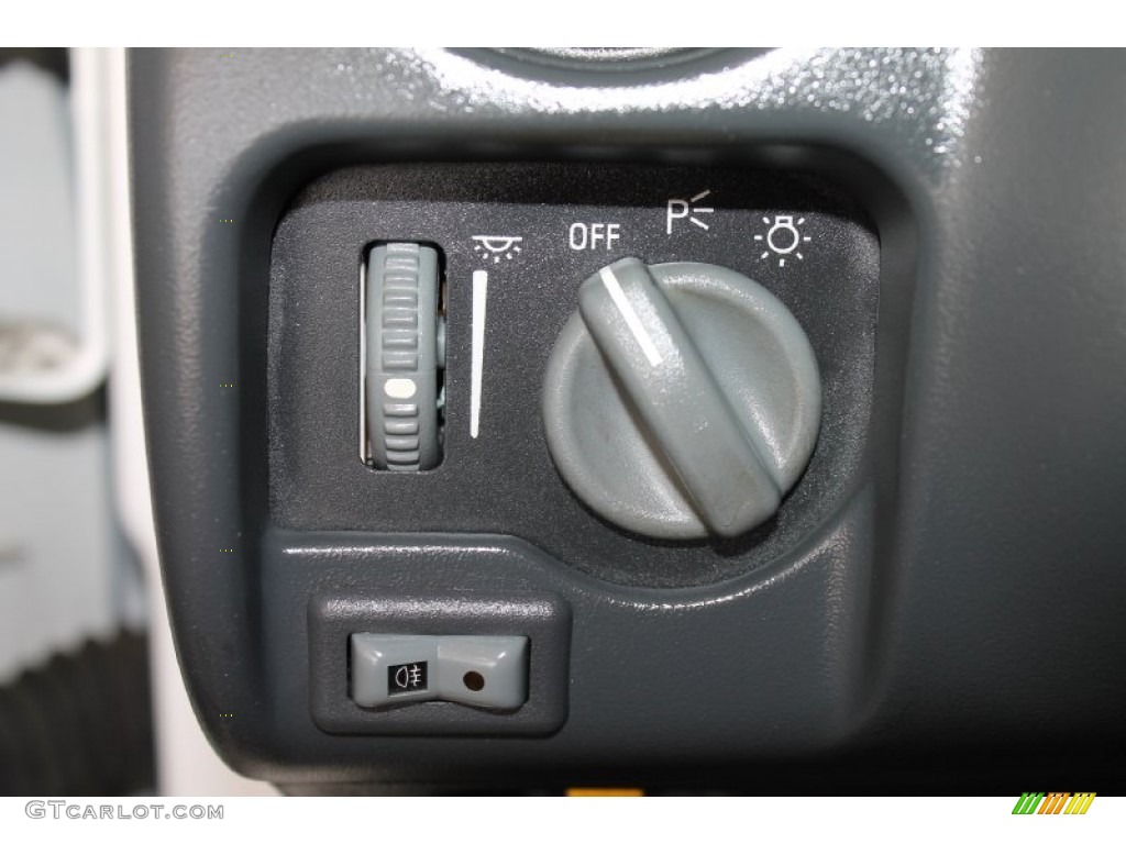 1999 Pontiac Firebird Trans Am Coupe Controls Photo #82604834