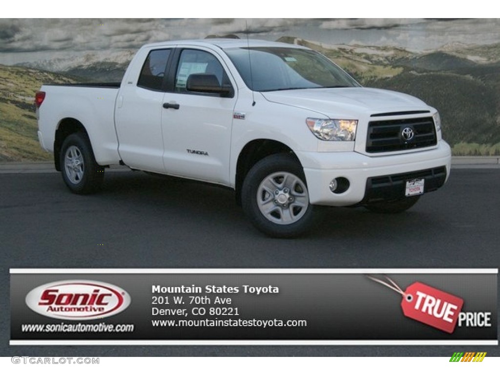 2013 Tundra SR5 Double Cab 4x4 - Super White / Graphite photo #1