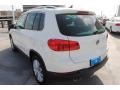 Candy White - Tiguan SE Photo No. 5