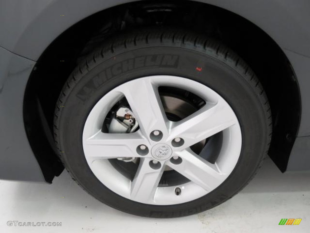 2013 Camry SE - Magnetic Gray Metallic / Black photo #4