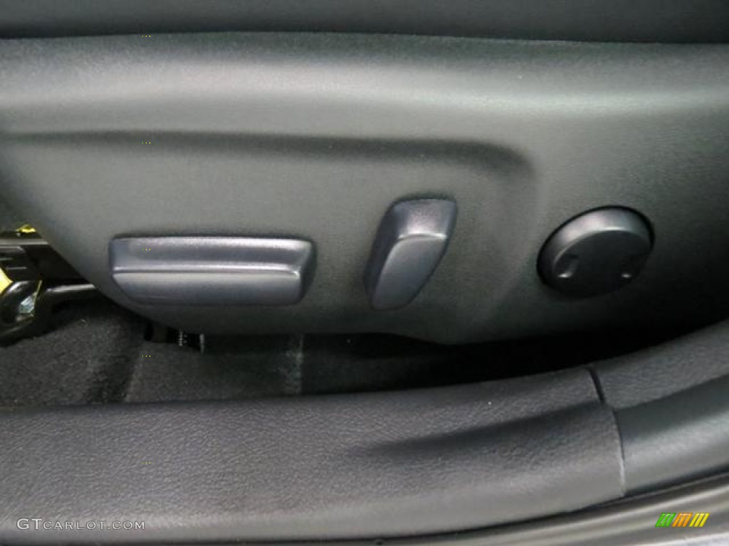 2013 Camry SE - Magnetic Gray Metallic / Black photo #9