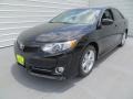 Attitude Black Metallic - Camry SE Photo No. 7