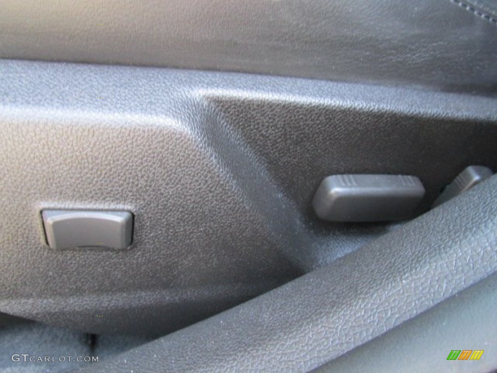 2010 CTS 4 3.0 AWD Sedan - Radiant Silver Metallic / Ebony photo #16