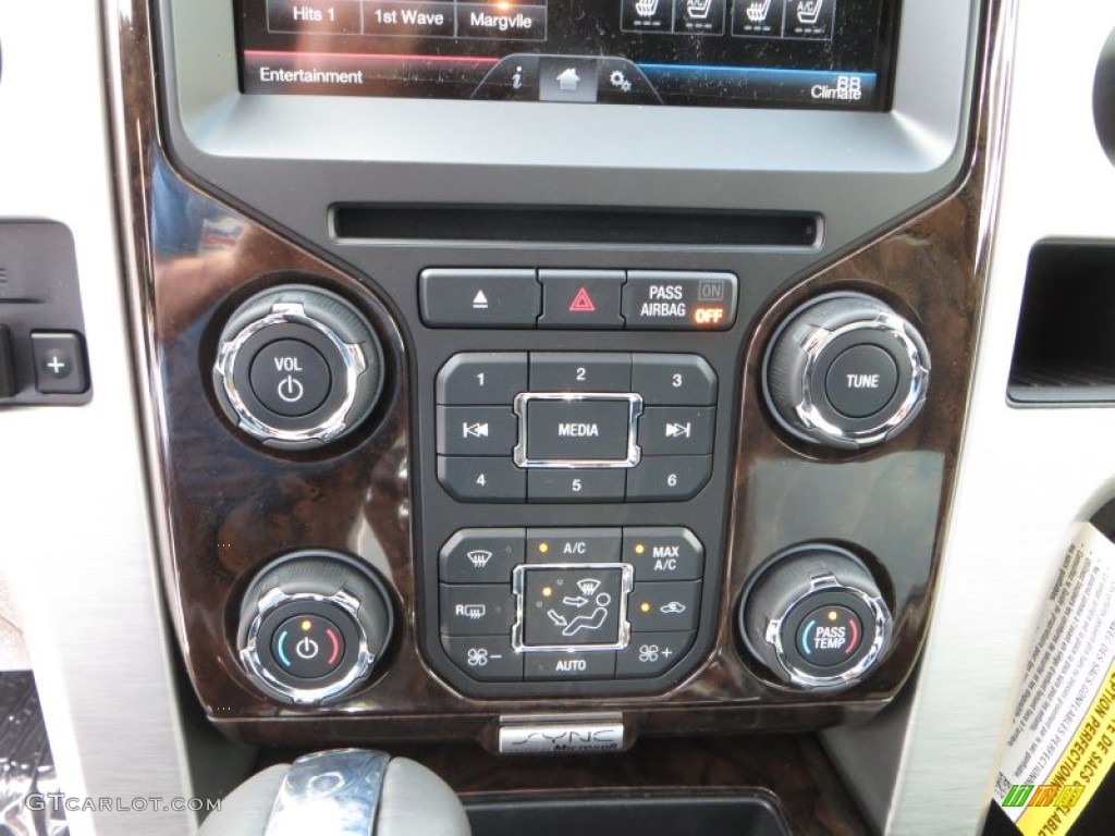 2013 Ford F150 XLT SuperCrew Controls Photo #82612670