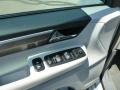 2009 Mercury Sliver Metallic Volkswagen Routan SE  photo #15