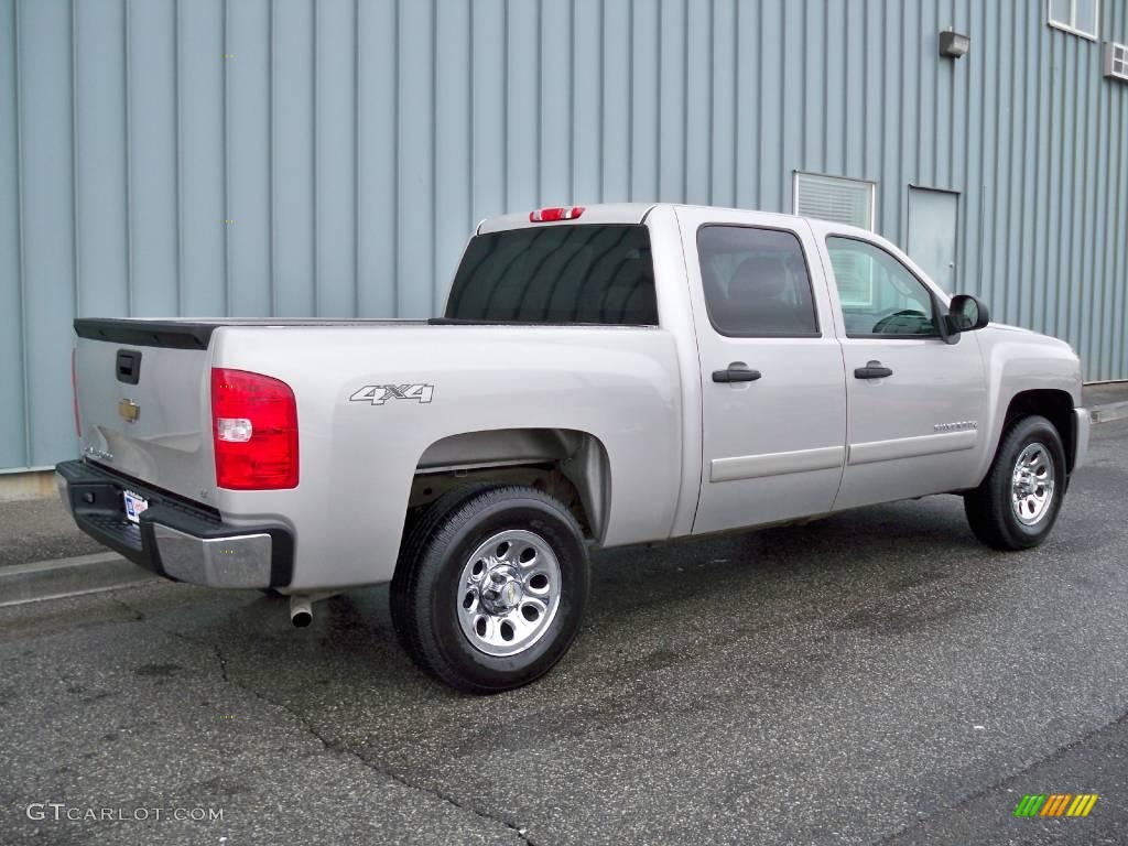 2008 Silverado 1500 LT Crew Cab 4x4 - Silver Birch Metallic / Light Titanium/Ebony Accents photo #3