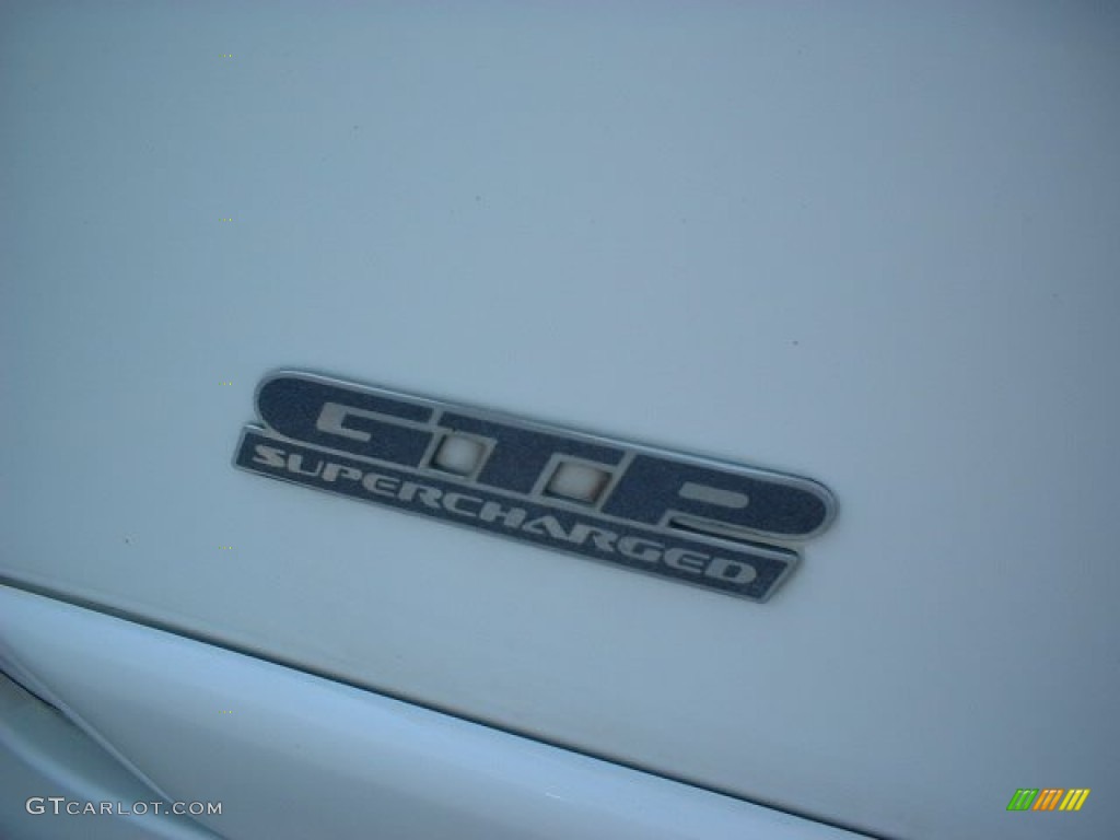 1998 Grand Prix GTP Sedan - Bright White / Camel photo #8