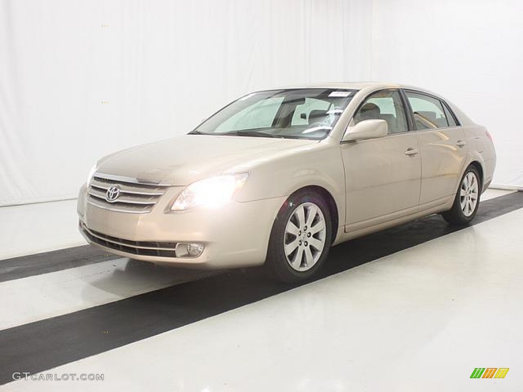 2006 Avalon XLS - Desert Sand Mica / Ivory photo #1