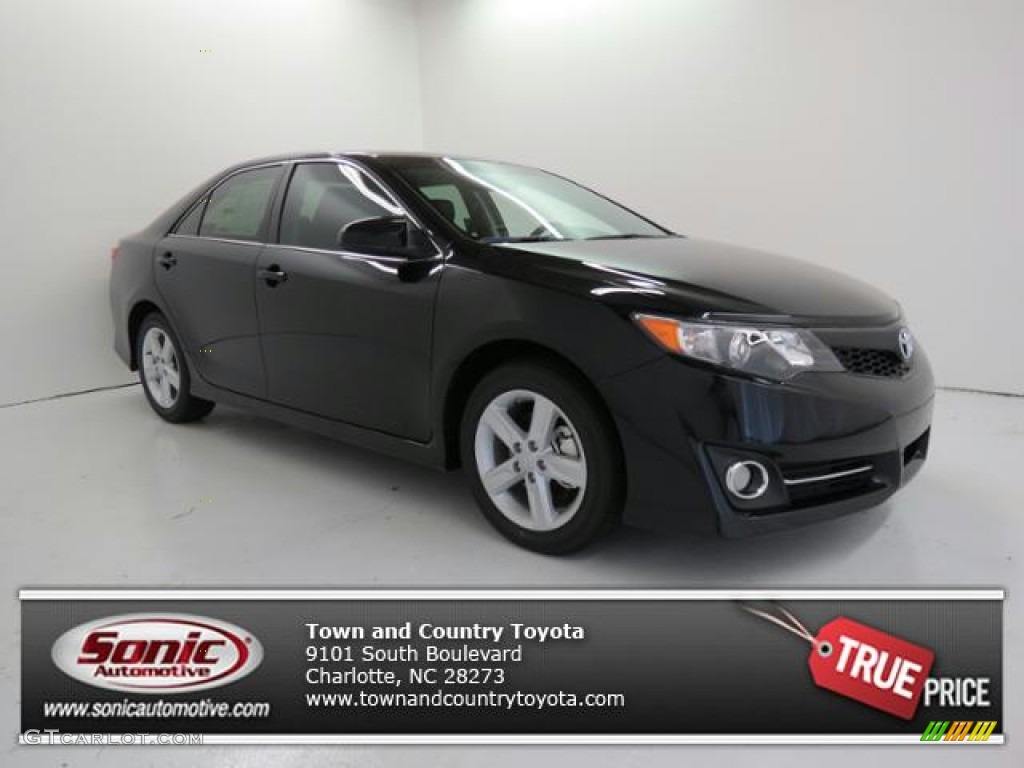 2013 Camry SE - Attitude Black Metallic / Black photo #1
