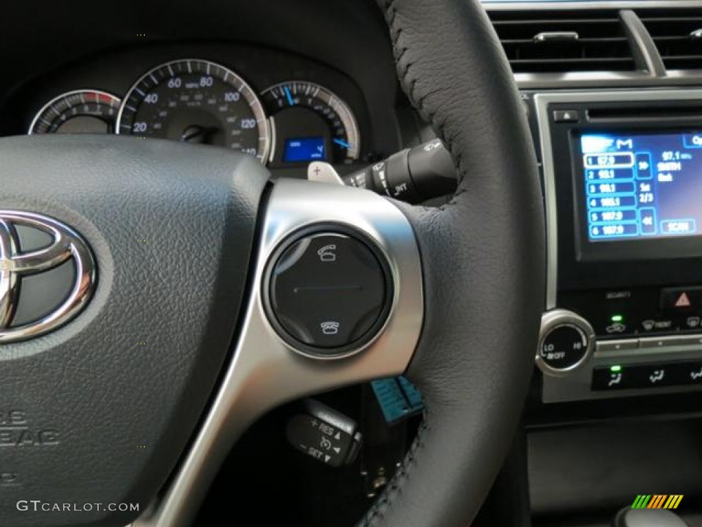 2013 Camry SE - Attitude Black Metallic / Black photo #15