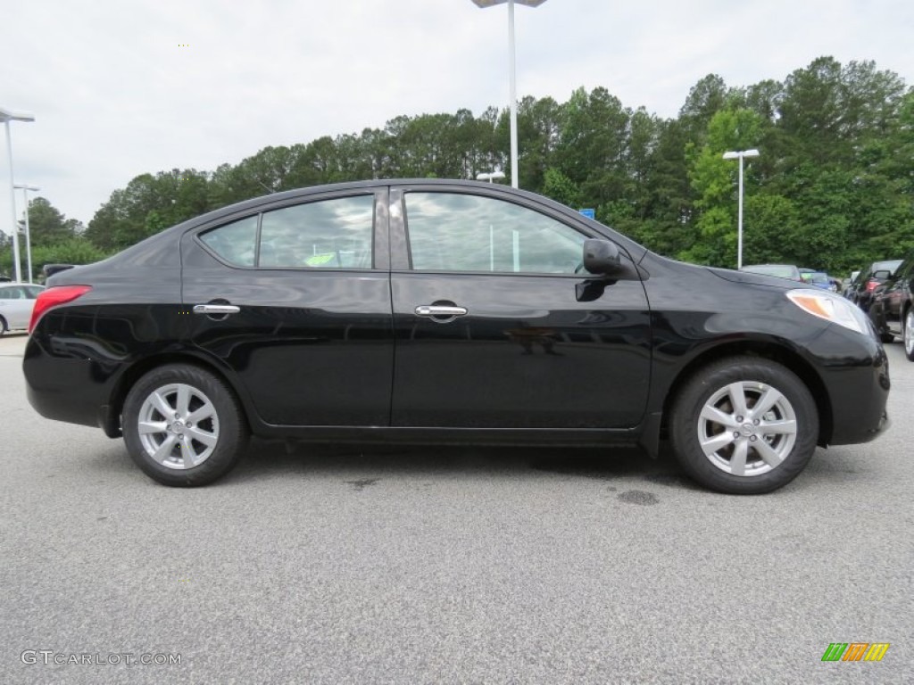 Super Black 2014 Nissan Versa 1.6 SV Sedan Exterior Photo #82621925