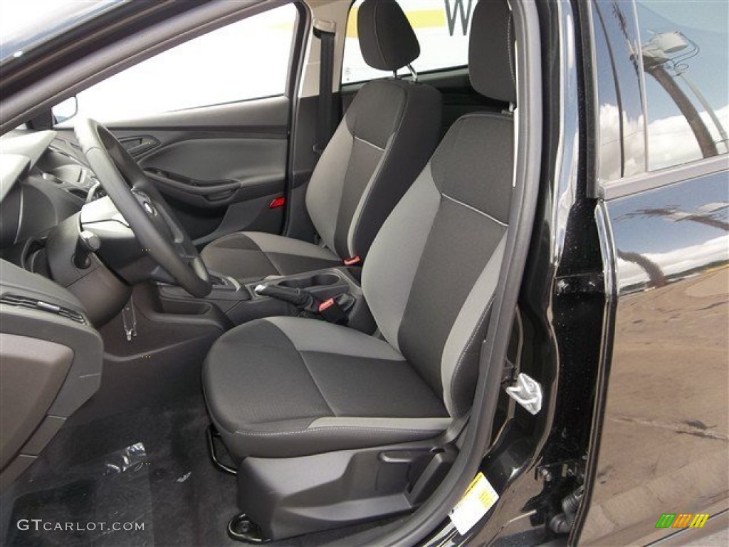 2013 Focus S Sedan - Tuxedo Black / Charcoal Black photo #19