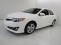 2013 Super White Toyota Camry SE  photo #3