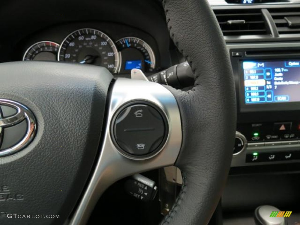 2013 Camry SE - Attitude Black Metallic / Black photo #19