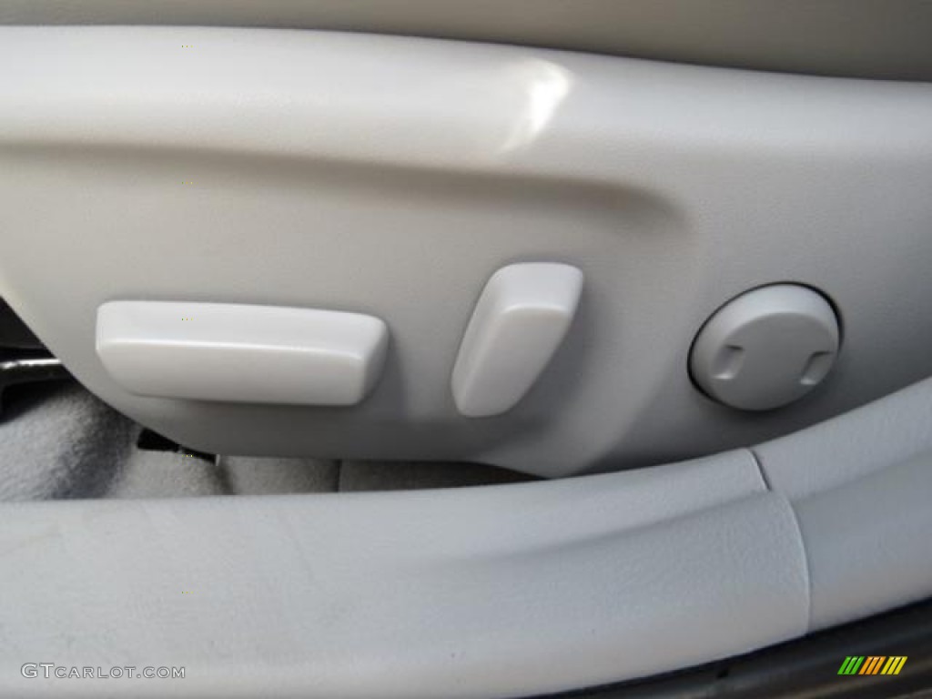 2013 Camry XLE - Magnetic Gray Metallic / Ash photo #9