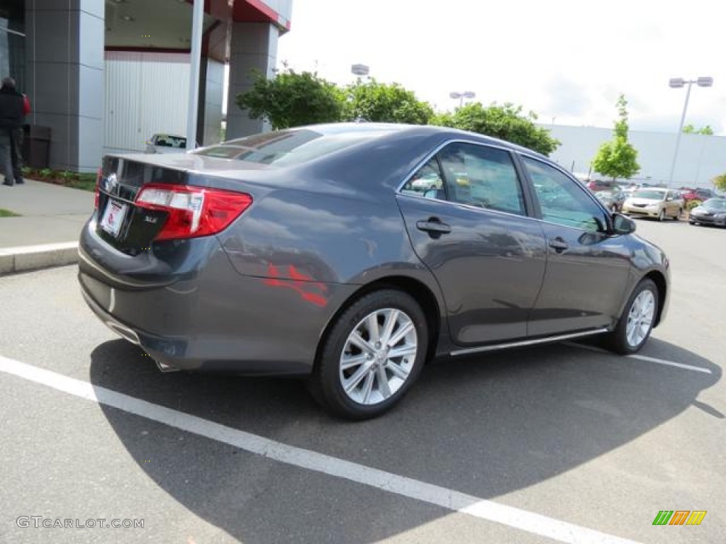 2013 Camry XLE - Magnetic Gray Metallic / Ash photo #19