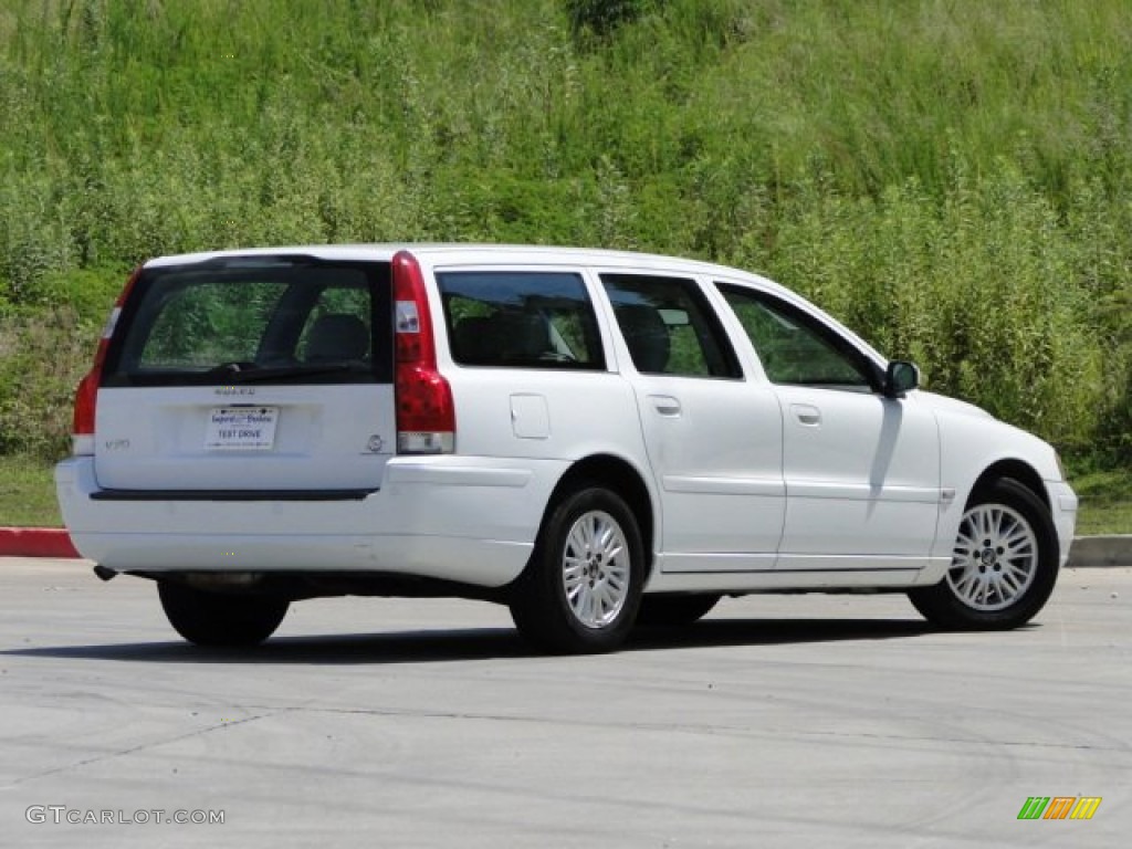 2005 V70 2.4 - Ice White / Taupe/Light Taupe photo #2