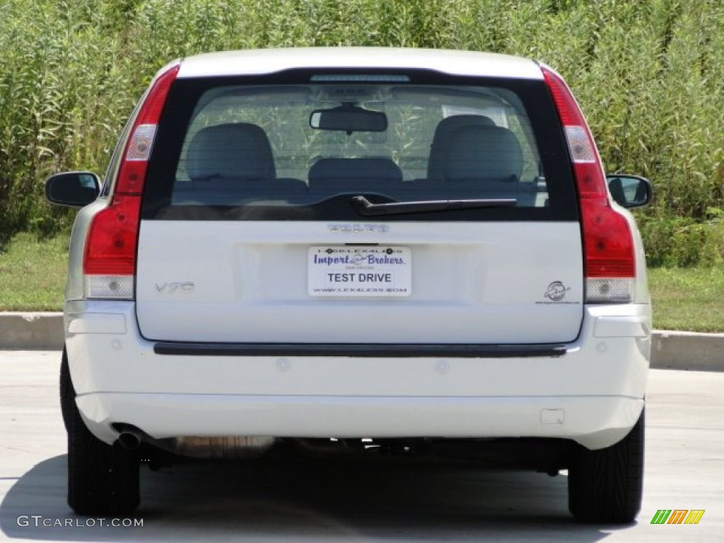 2005 V70 2.4 - Ice White / Taupe/Light Taupe photo #7