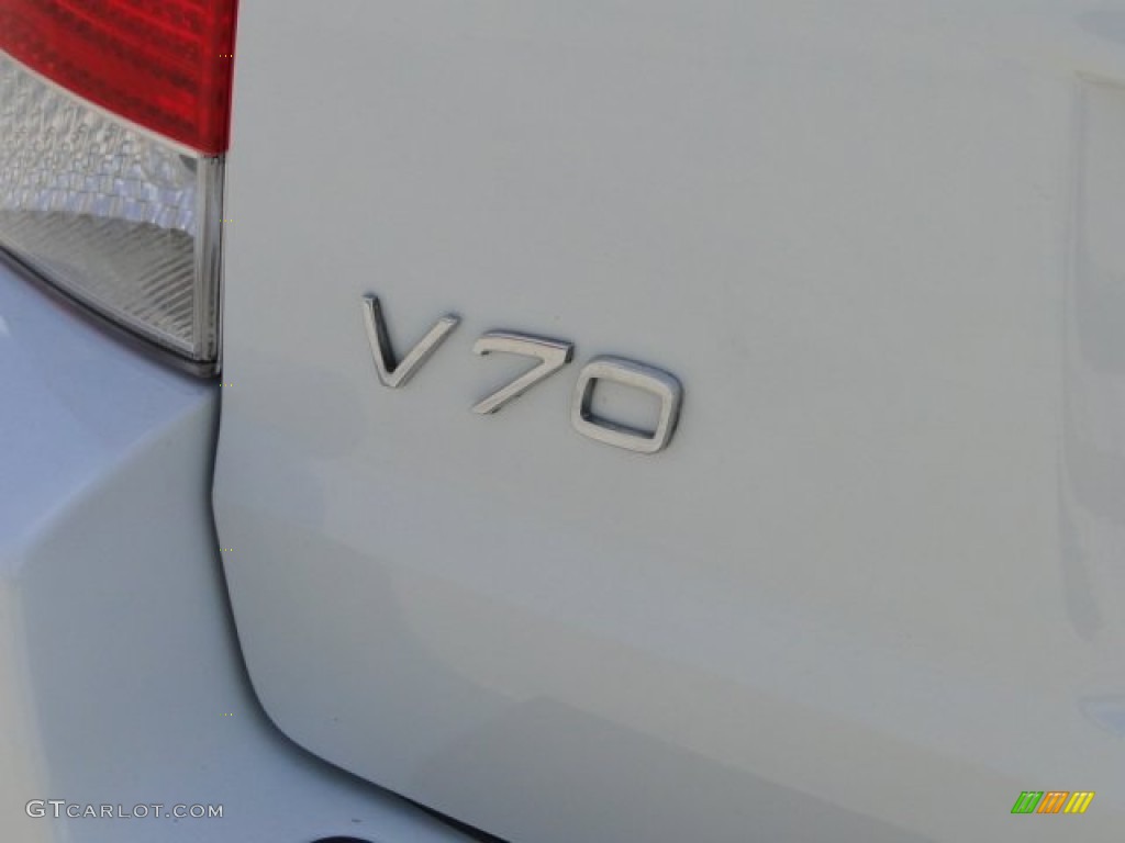 2005 V70 2.4 - Ice White / Taupe/Light Taupe photo #8