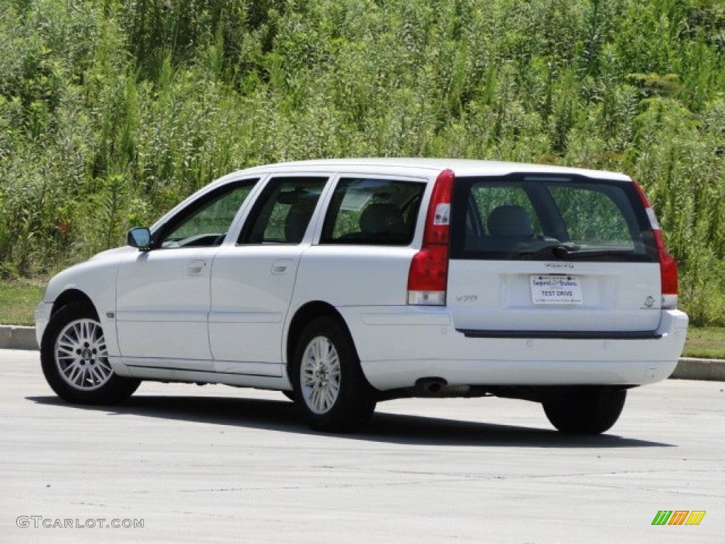 2005 V70 2.4 - Ice White / Taupe/Light Taupe photo #9
