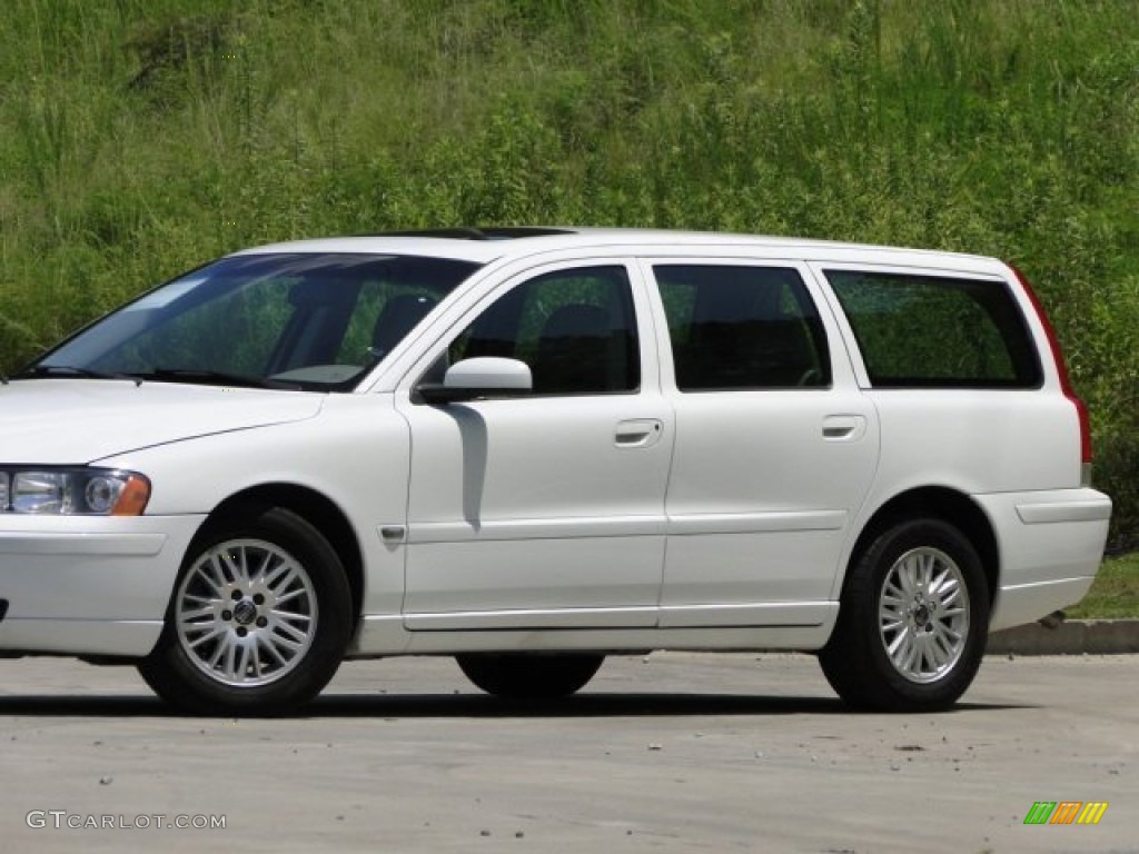 2005 V70 2.4 - Ice White / Taupe/Light Taupe photo #14