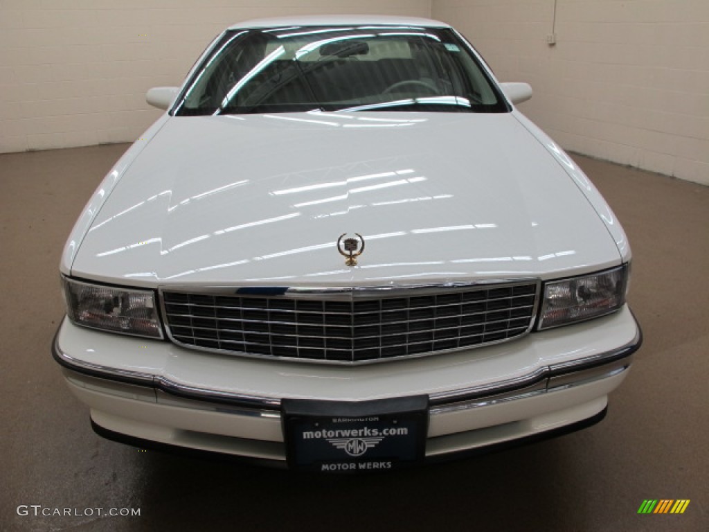 1995 DeVille Sedan - White / Ivory photo #2
