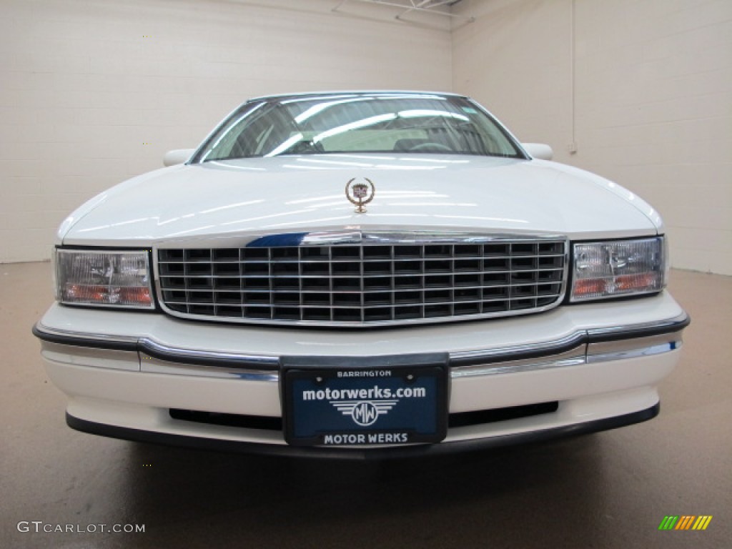 1995 DeVille Sedan - White / Ivory photo #3