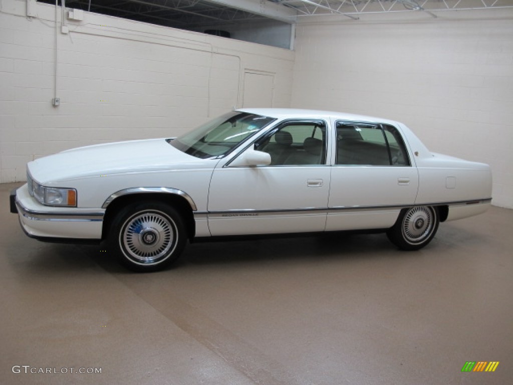 1995 DeVille Sedan - White / Ivory photo #5