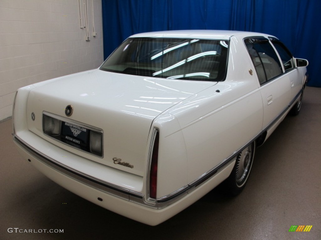 1995 DeVille Sedan - White / Ivory photo #9
