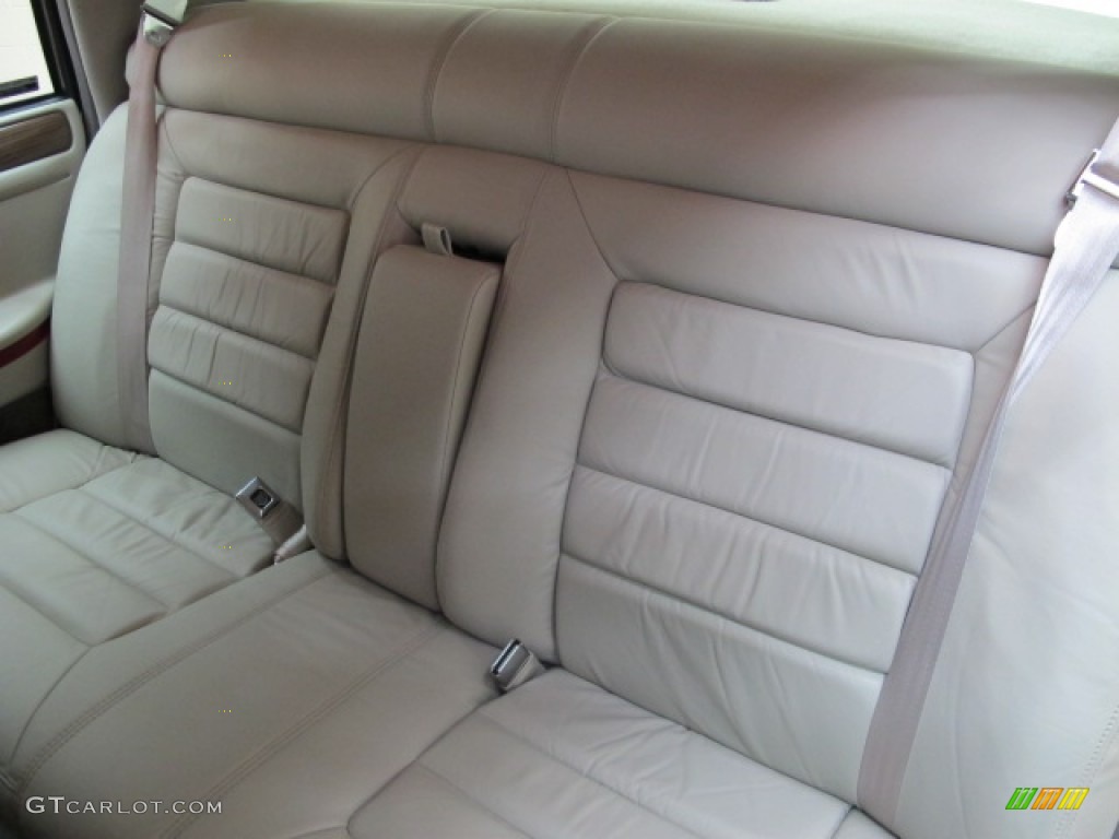 1995 DeVille Sedan - White / Ivory photo #20