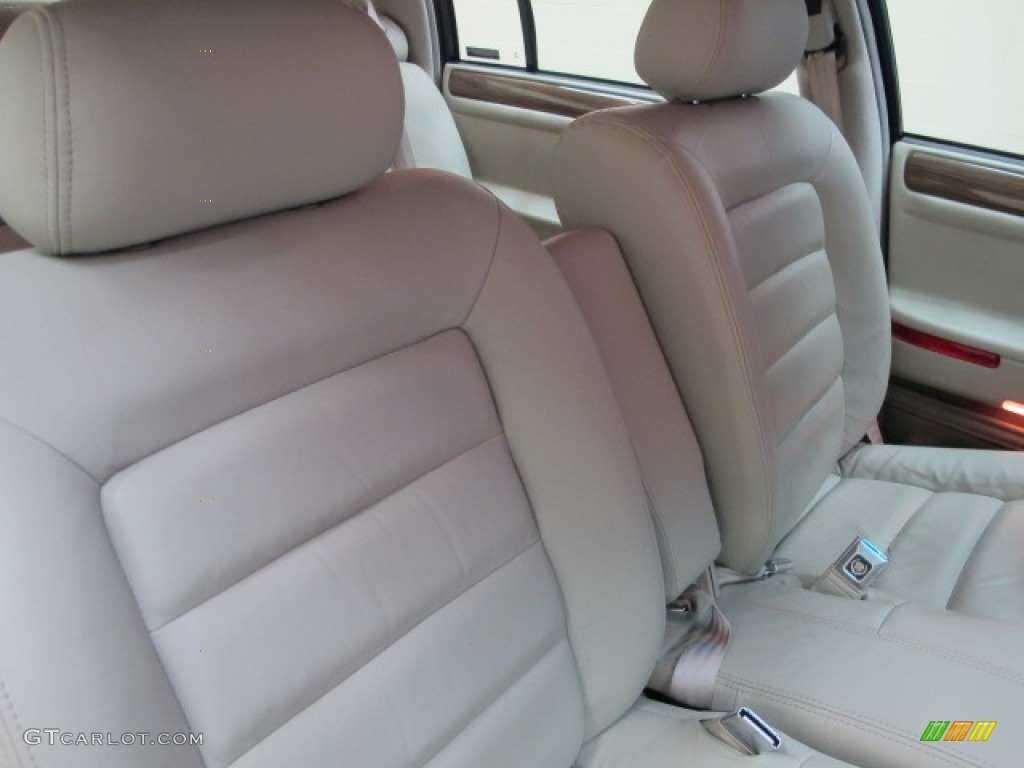 1995 DeVille Sedan - White / Ivory photo #24
