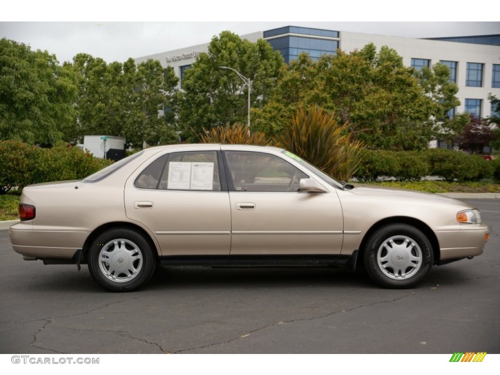 1995 Toyota Camry XLE V6 Sedan Exterior Photos