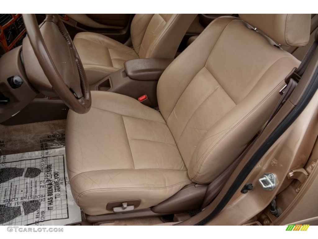 Beige Interior 1995 Toyota Camry XLE V6 Sedan Photo #82634252