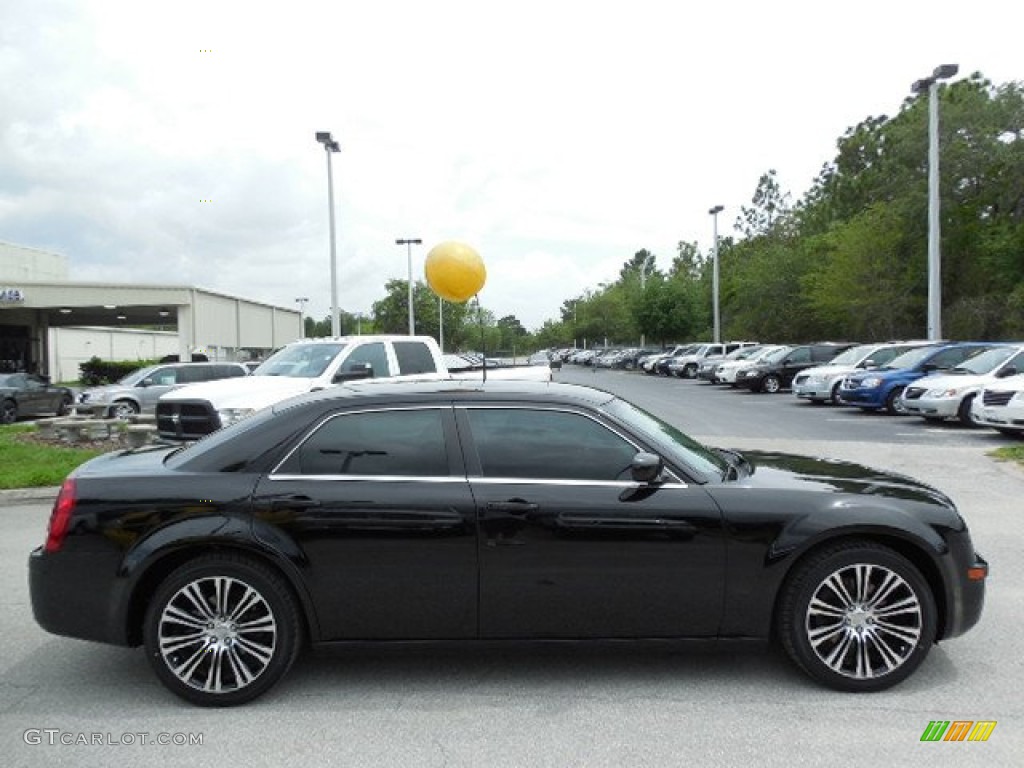Black 2010 Chrysler 300 300S V6 Exterior Photo #82637966