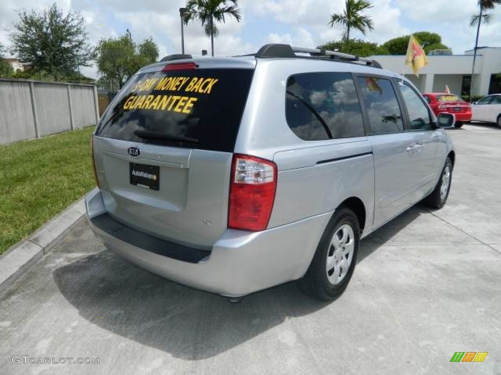 2006 Sedona LX - Silver / Gray photo #3