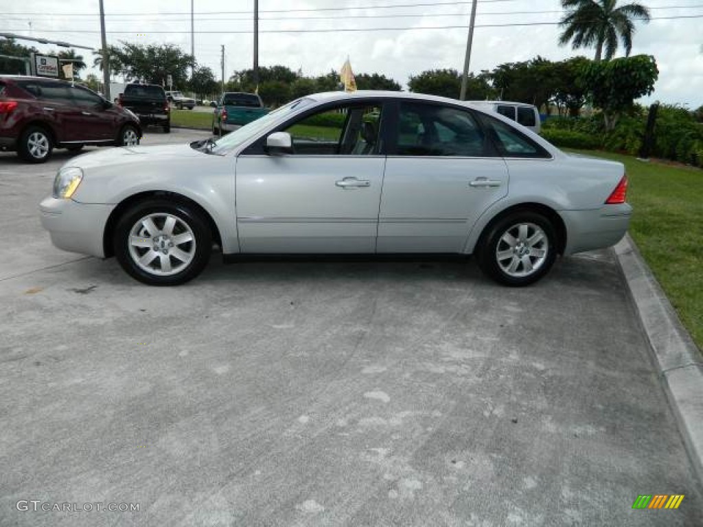 Silver Frost Metallic 2005 Ford Five Hundred SEL Exterior Photo #82640758