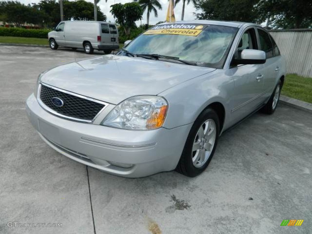 Silver Frost Metallic 2005 Ford Five Hundred SEL Exterior Photo #82640782